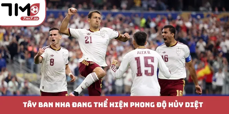 Tây Ban Nha đang thể hiện phong độ hủy diệt  